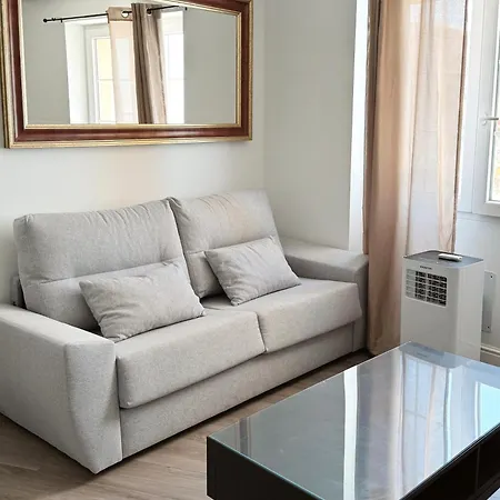 Deluxe Centre Two Bedroom - Grand House Gibraltar
