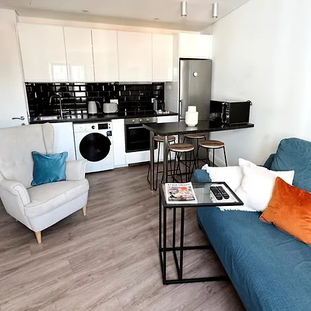 Deluxe Centre Two Bedroom - Grand House *