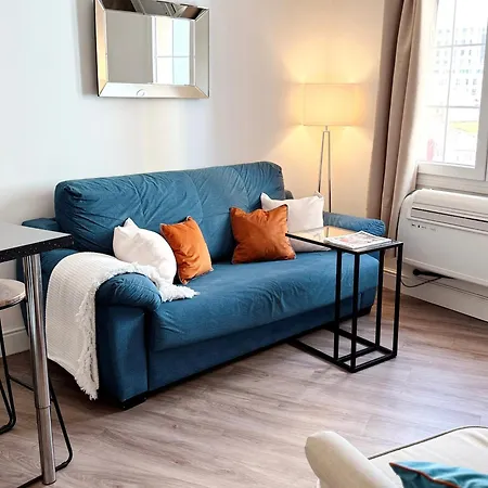 Deluxe Centre Two Bedroom - Grand House Gibraltar